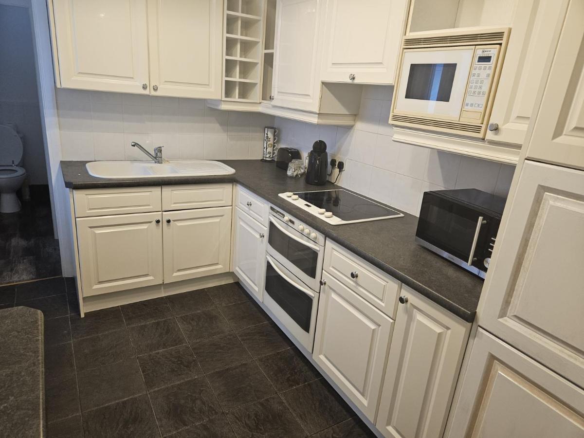 Leigh-On-Sea Retreat - 2 Bedroom Apartment Екстер'єр фото